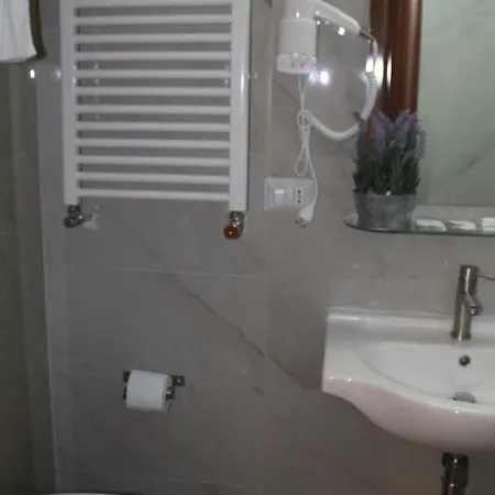 Rome Guest House *