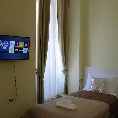 Rome Guest House B&B *