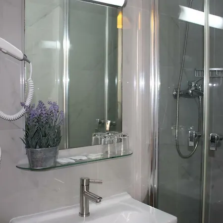 Rome Guest House *