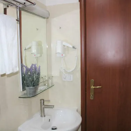 Panzió Rome Guest House